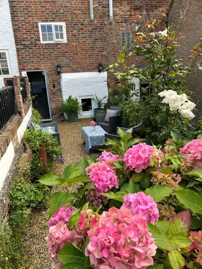 Holiday home Saltwick Cottage Whitby